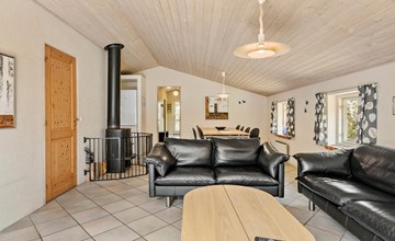 Amazing home in Ulfborg with Sauna and 4 Bedrooms 2
