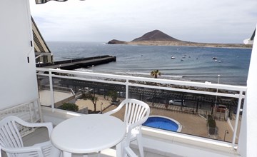 mit Balkon und Meerblick 3