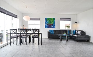 Beautiful home in Ulfborg with WiFi 3