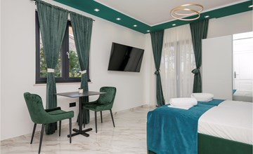 Awesome apartment in Makarska with WiFi 3