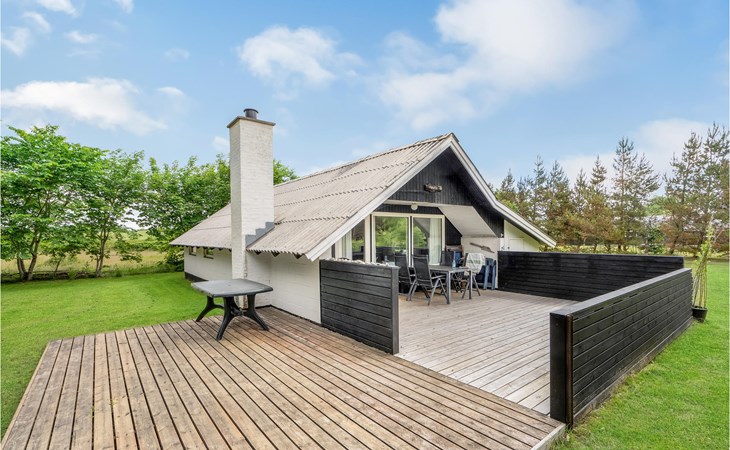 Lovely home in Hurup Thy with kitchen 1