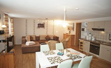 für vier Personen 3