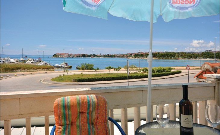Lovely apartment in Podstrana with WiFi 1