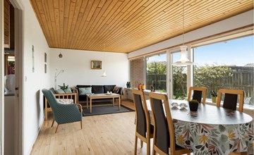 Awesome home in Thyborøn with WiFi 2