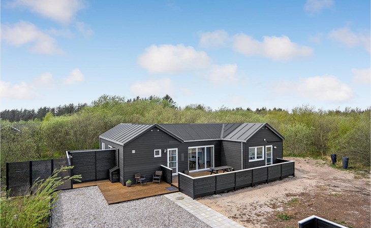 Gorgeous home in Brovst with kitchen 1