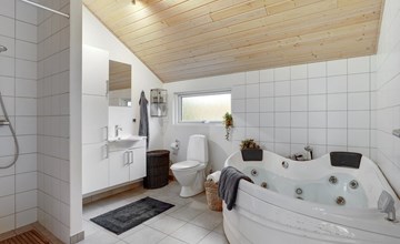 „Hegge“ – 300 m vom Meer entfernt in Lolland, Falster und Mo 2