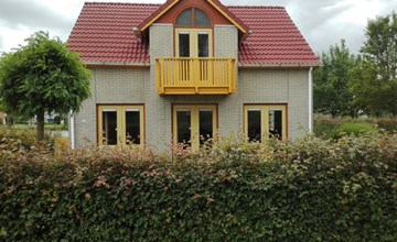 Einmalige, ruhige Ferienvilla im Grünen 2