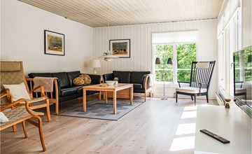 Lovely home in Nexø with WiFi 3