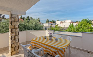 1 bedroom cozy apartment in Nin 2