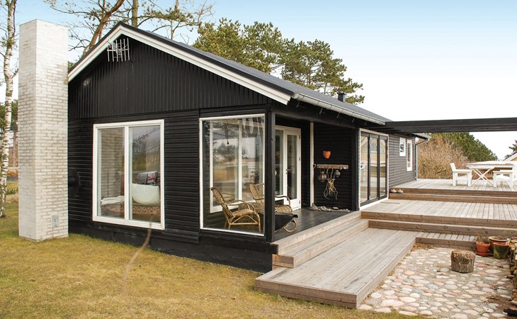 Gorgeous home in Ebeltoft with kitchen 1