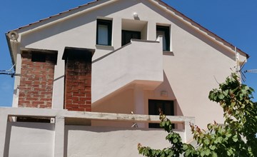 Appartement Porat in Ugljan mit Garten und Terrasse 3