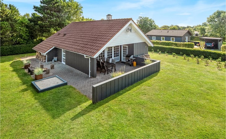 Gorgeous home in Hemmet with sauna 1