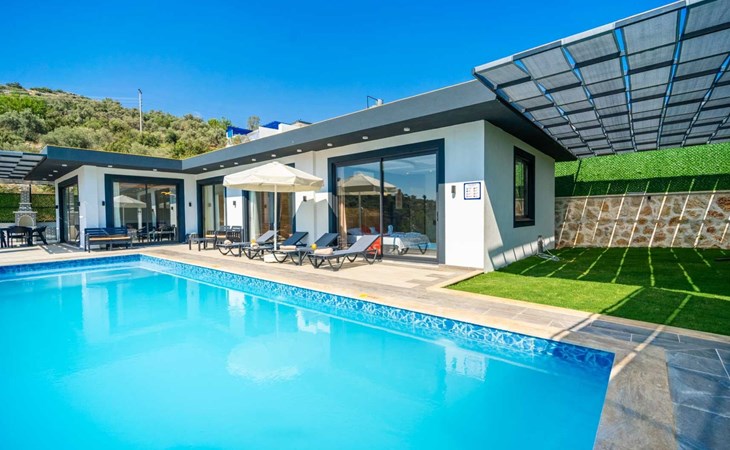 Luxuriöse Villa "Sard 3" mit Jacuzzi 1