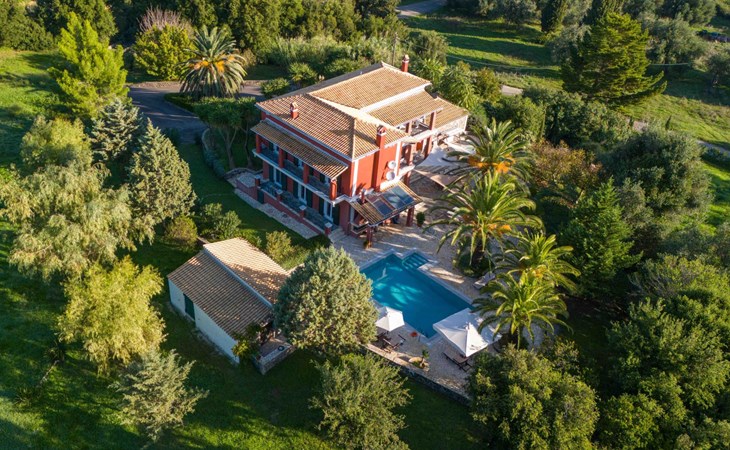 Ferienvilla "Villa kerkyra" mit eigenem Pool 1