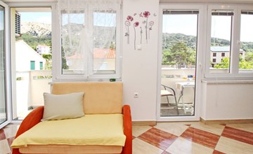 Modern eingerichtete Apartment ideal für junge Paaren im Zentrum von Baska 2