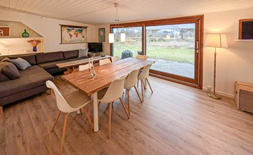 Schönes Haus in Hals mit Küche 3