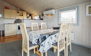 3 bedroom cozy home in Hemmet 3