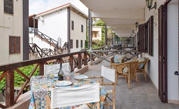 Schöne Wohnung in Parghelia 2