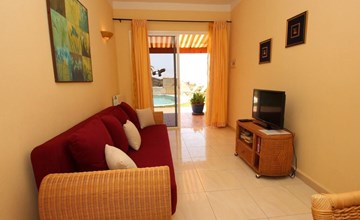 Modern eingerichtete Wohnung Leon mit Terrasse 2