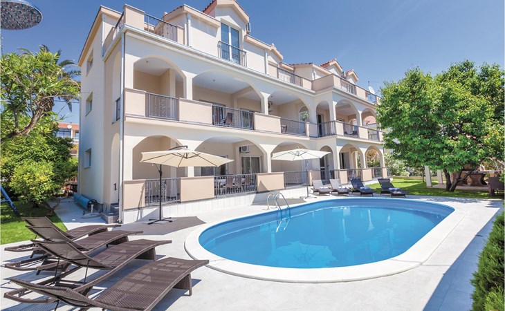 Awesome apartment in Kastel Stafilic 1
