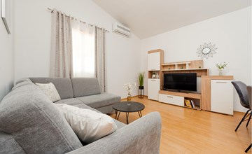 Nice apartment in Podgradina with WiFi 3