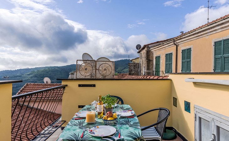 Casa Alfonso e Derna 1