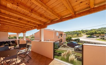 Nice apartment in Podgradina with WiFi 2
