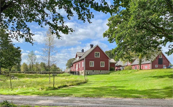 Awesome home in Lidhult with lake view 1