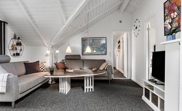Beautiful home in Fårvang with WiFi 3