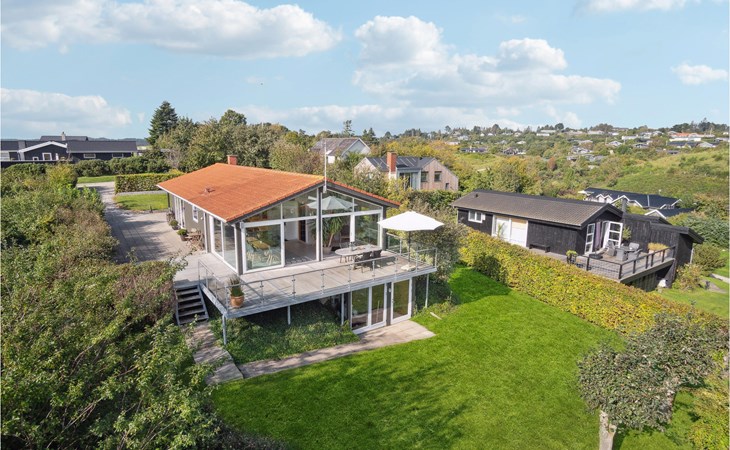 3 bedroom amazing home in Ebeltoft 1