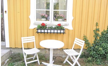 1 bedroom awesome home in Strömsnäsbruk 2