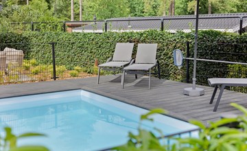 Luxe 10-persoons lodge met privé dipping pool en guest house 3