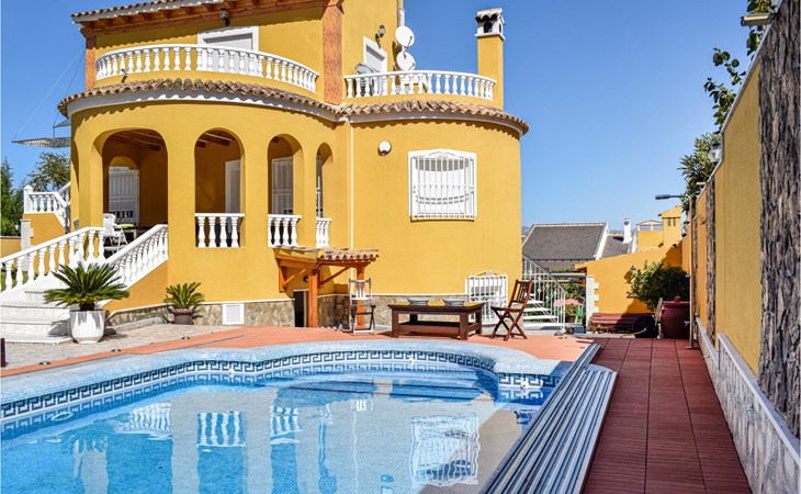 Cozy home in Orihuela 1