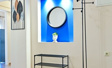 Royal Blue Central House "by Checkin" 3