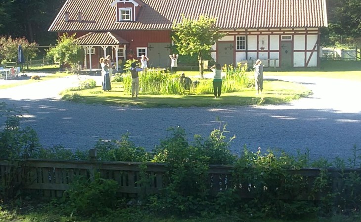 mit Balkon, Terrasse und Garten 1