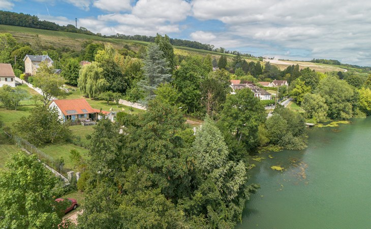 Jolie maison proche rivière 1