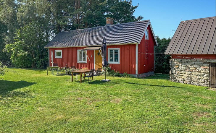 Lovely home in Löttorp with WiFi 1