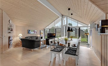Cozy home in Væggerløse with sauna 3
