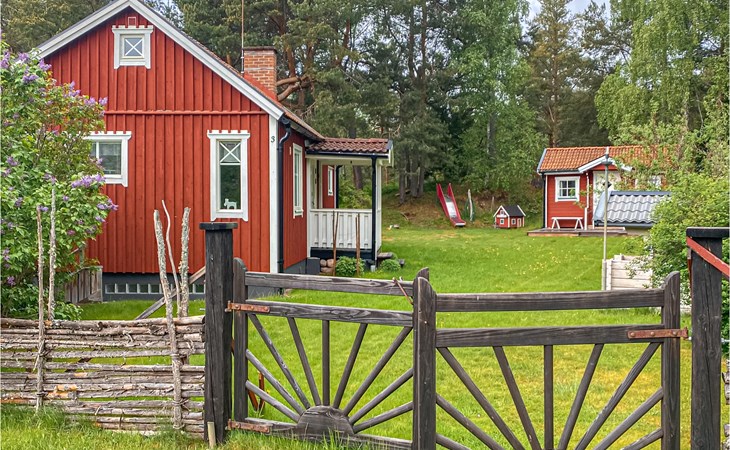 2 bedroom amazing home in Tranås 1
