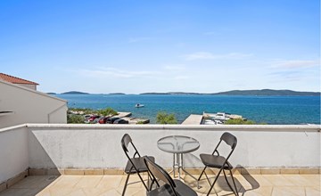 1 bedroom lovely apartment in Brodarica 2