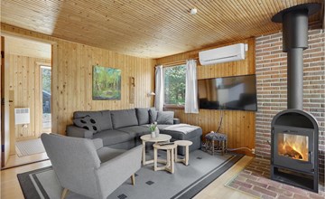 Stunning home in Blåvand with WiFi 3
