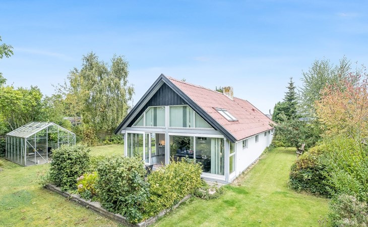 "Frida" - 125m from the sea 1