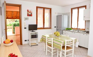 Villa mit Wasserblick 3