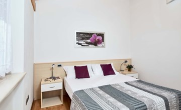 Schönes Dachgeschosszimmer mit großem Balkon BV5 2