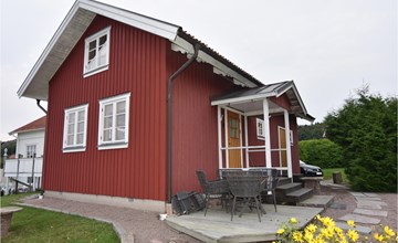 2 bedroom lovely home in Hamburgsund 3