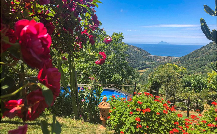 Stunning home in Ficarra 1
