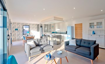 Lovely home in Saint-Germain-sur-Ay 3