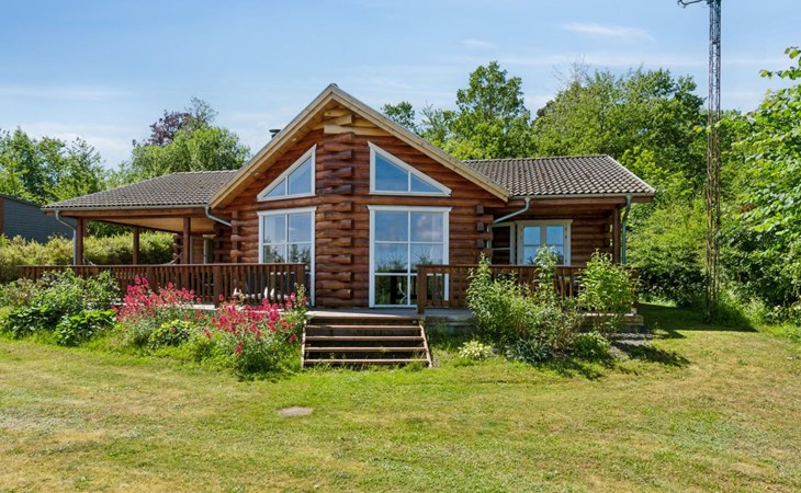 "Lisbeth" - 130m from the sea 1