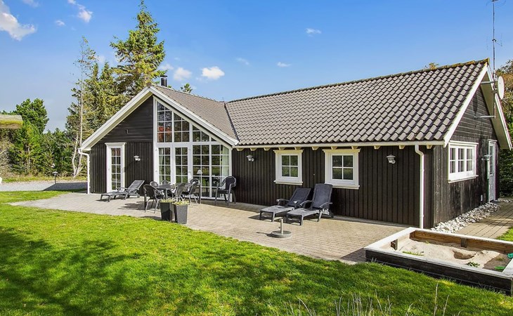 "Femmy" - 500m from the sea 1