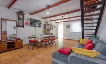 2 bedroom beautiful apartment in Veli Losinj 3